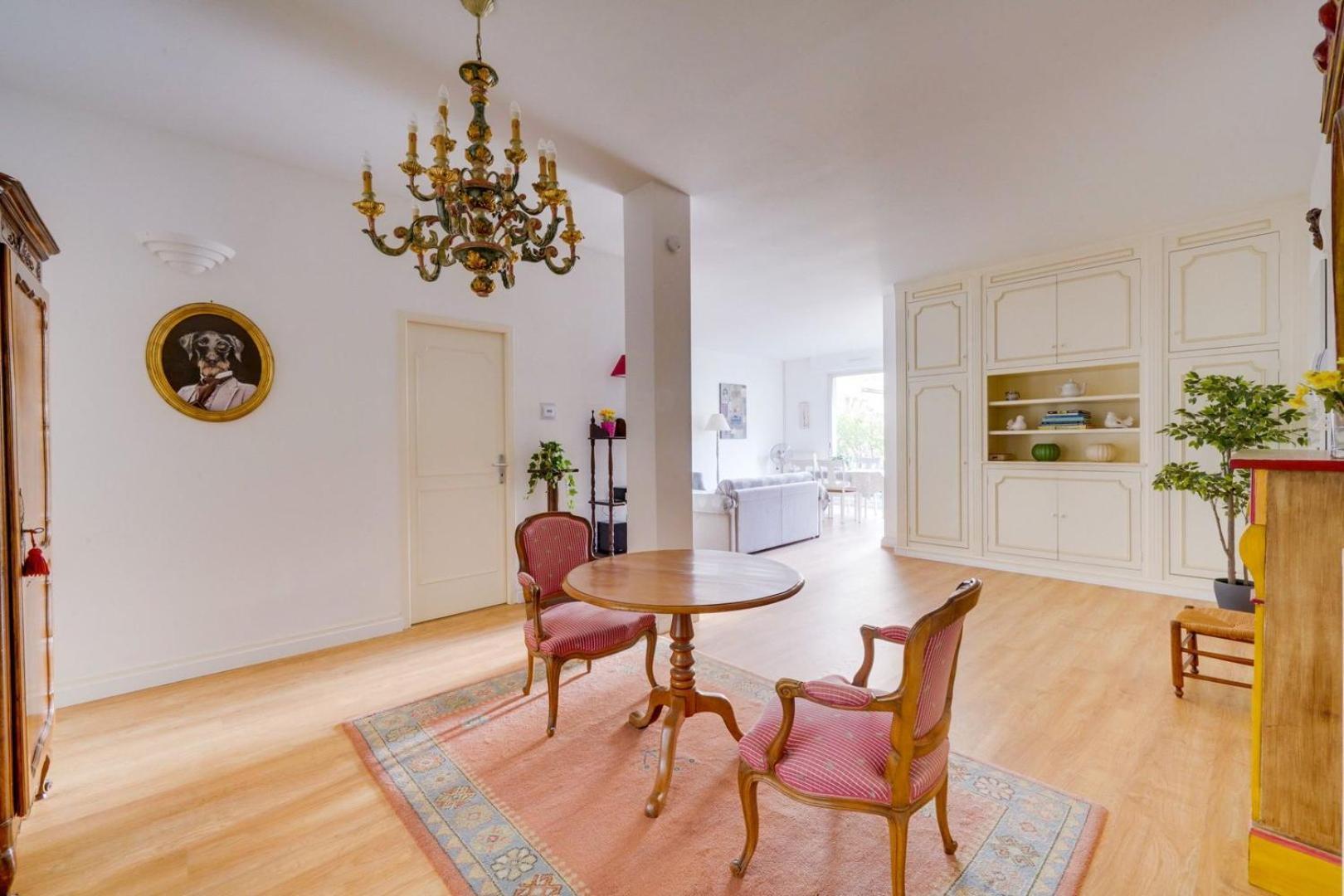 Lovely Apartment With Exceptional Terrace Bordeaux Bagian luar foto