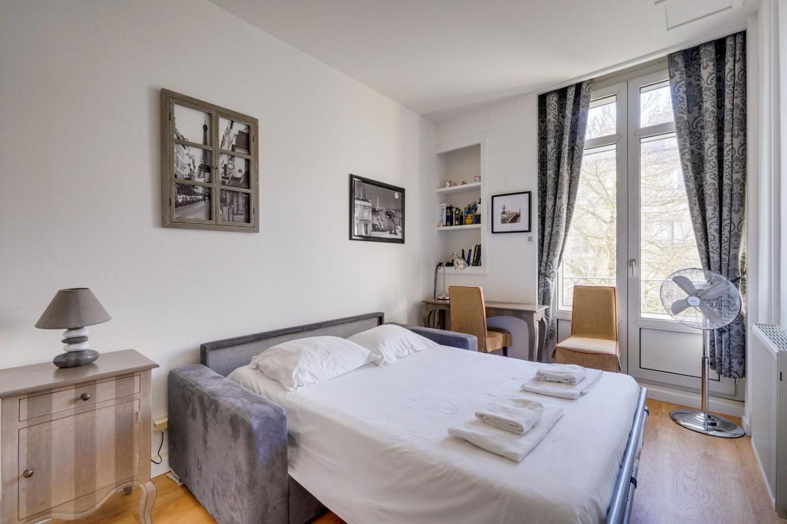 Lovely Apartment With Exceptional Terrace Bordeaux Bagian luar foto