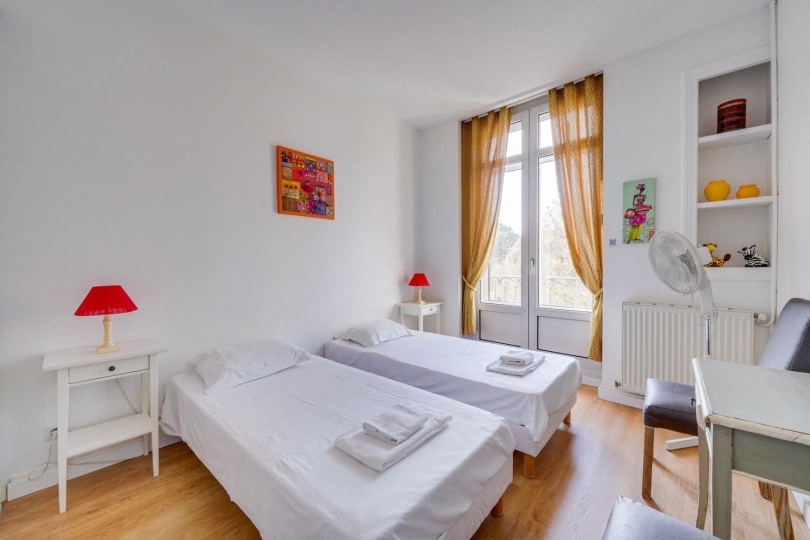 Lovely Apartment With Exceptional Terrace Bordeaux Bagian luar foto