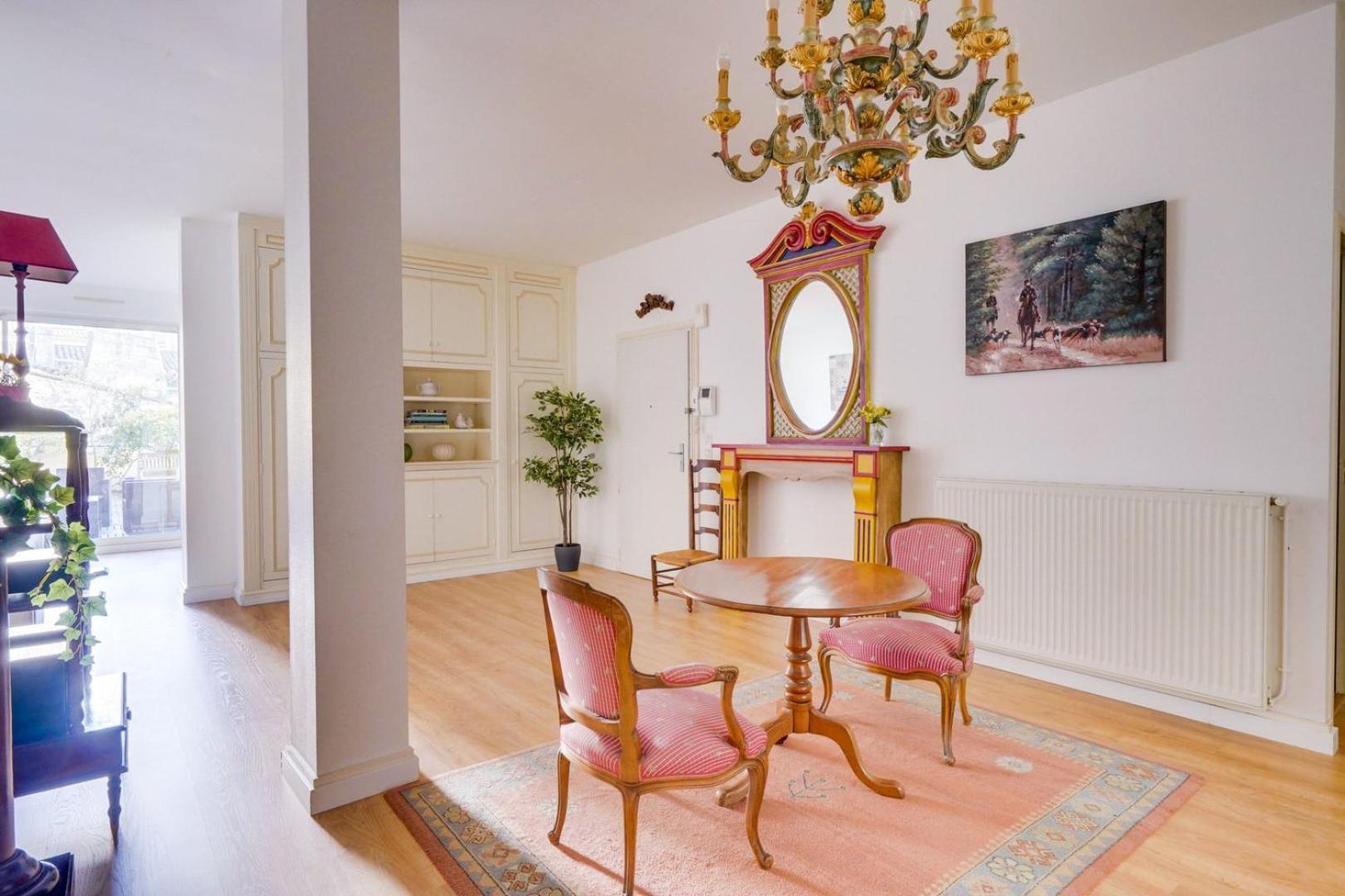Lovely Apartment With Exceptional Terrace Bordeaux Bagian luar foto