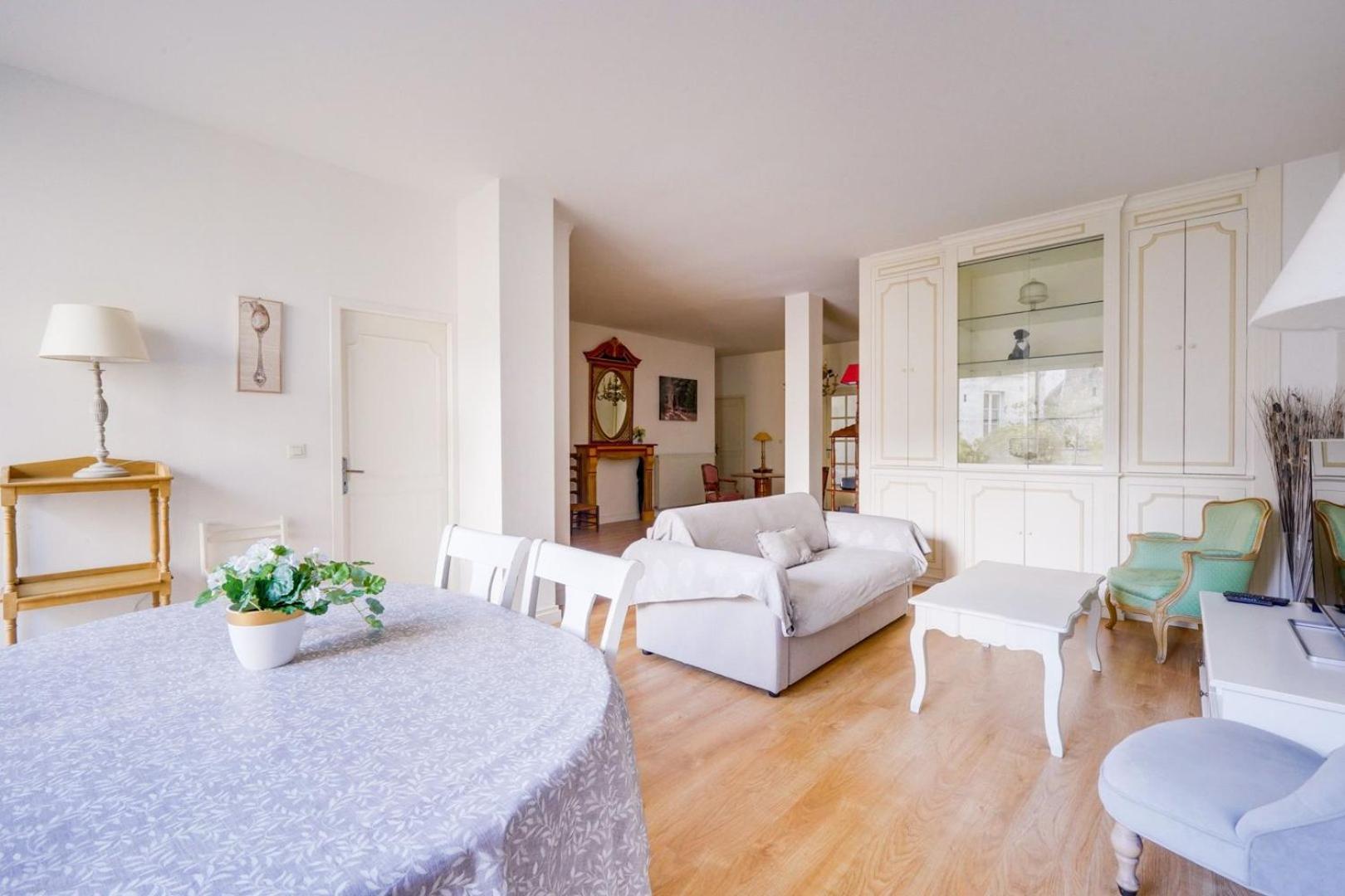 Lovely Apartment With Exceptional Terrace Bordeaux Bagian luar foto
